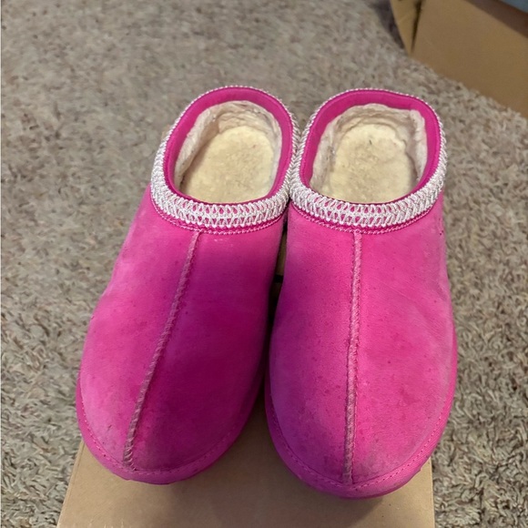 UGG Fuchsia Suede Footwear - Picture 1 of 4